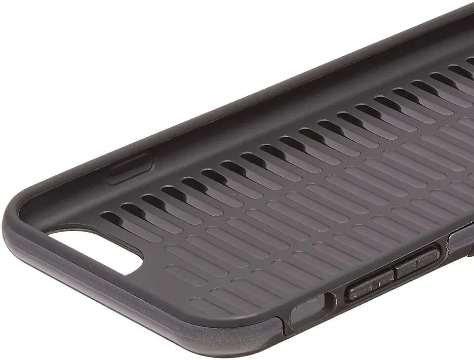 AmazonBasics Dual-Layer Case for iPhone 8 / iPhone 7 - Image 4 of 4