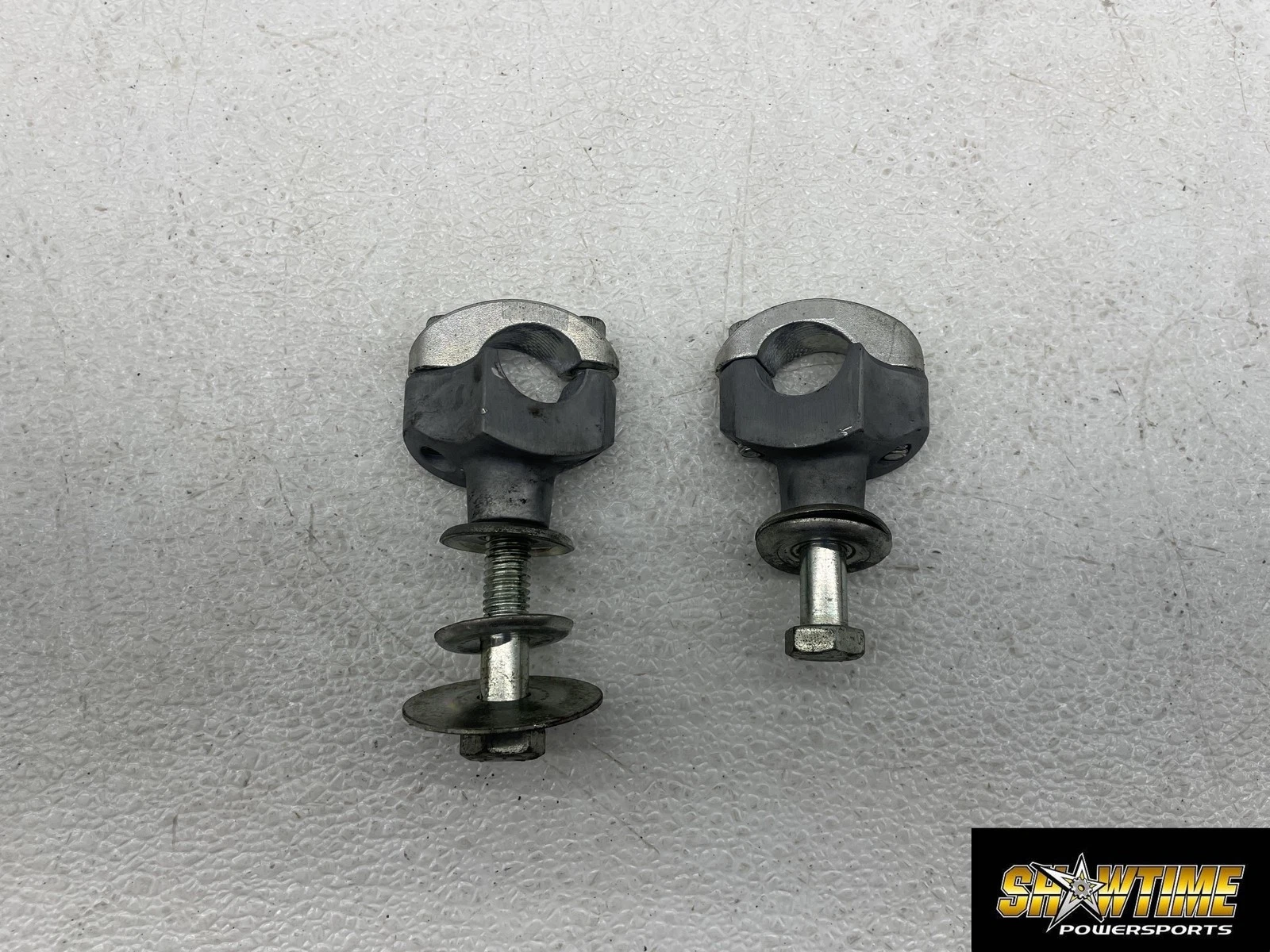 07-11 HARLEY-DAVIDSON ELECTRA GLIDE ULTRA CLASSIC FLHTCU HANDLEBAR RISERS PAIR