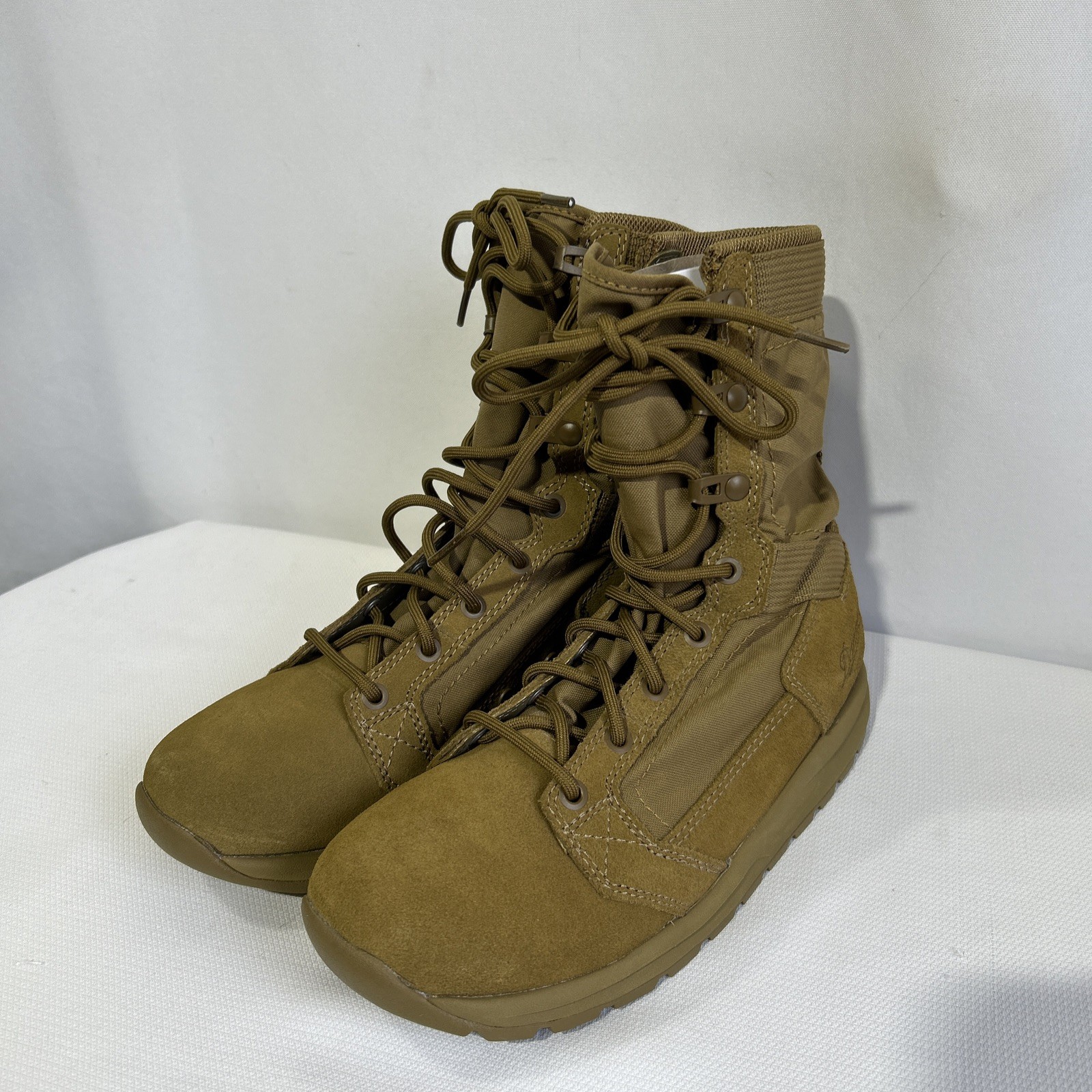Danner Tachyon 8'' Boots Men 6 D Coyote Lightweight Combat Workwear Hike