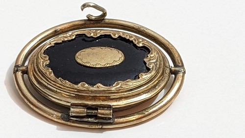Civil War Era Mourning Swivel Jewelry Gentleman's Photo Jet Gold Locket Brooch - Picture 9 of 11