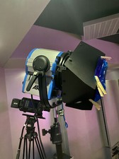  MINT ARRI 1000W T1 Fresnel - Video/Film Production Light