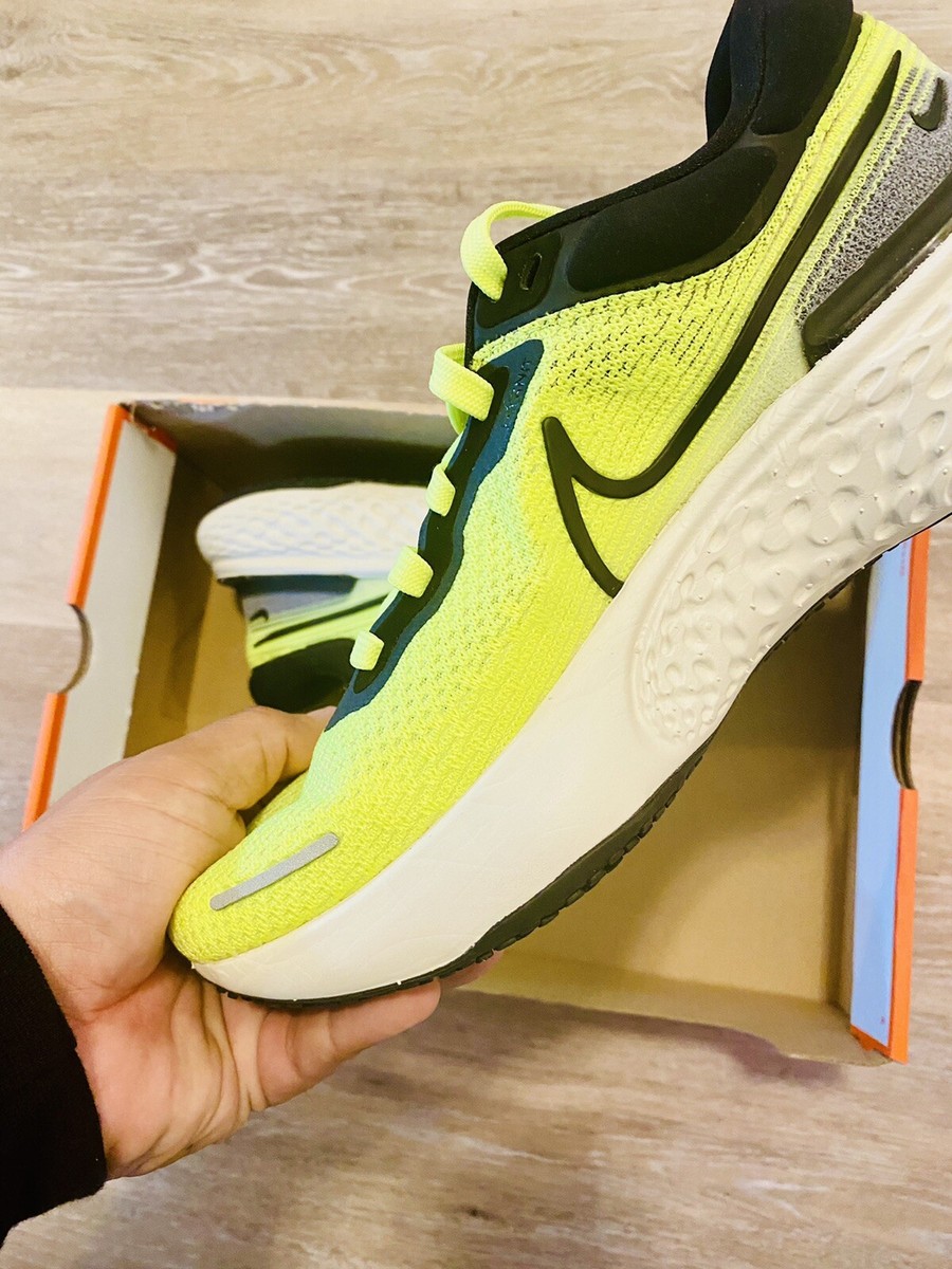Nike ZoomX Invincible Run Flyknit Volt Black CT2228-700 