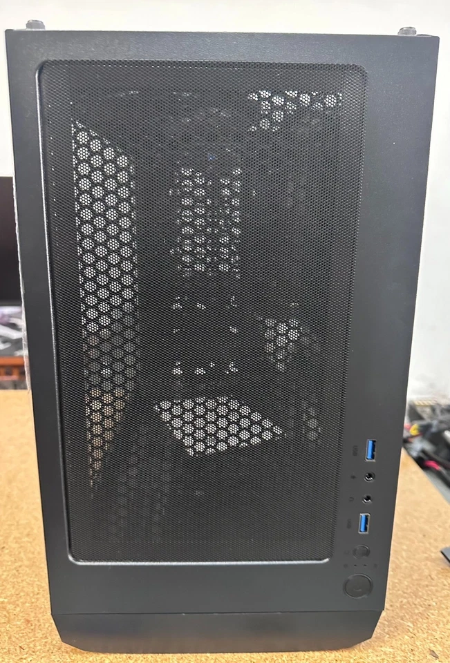 [USADO][ABOLLADURA][NEGRO][BFC-NSE-300-KKGSK-RP]BitFenix Nova Mesh SE TG Midi Tower Foto 3 de 4