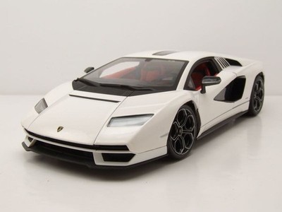 Lamborghini Countach LPI 800-4 Blanc Modèle Réduit 1:18 Maisto