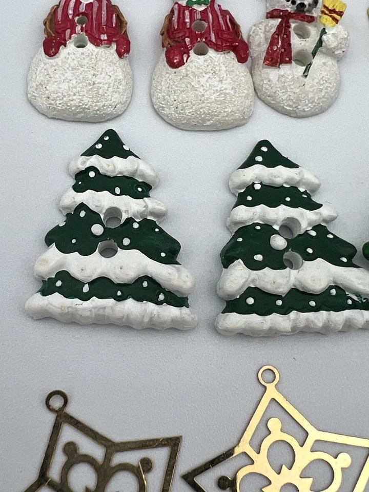 Vintage Christmas Sewing Buttons Charms Trees Snowbears Holiday Sledding - Image 4 of 4