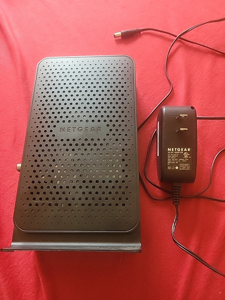 Netgear C3000 N300 WiFi Cable Modem Router DOCSIS 3.0 Works With Xfinity Comcast - Image 4 of 4