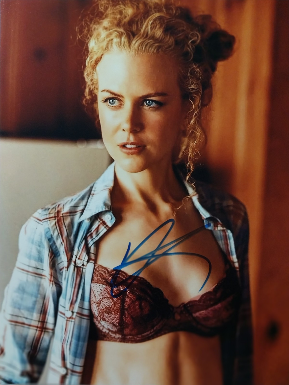 Nicole Kidman signed 8 x 10 Photo Original Matte Finish LOA Guaranteed For Life