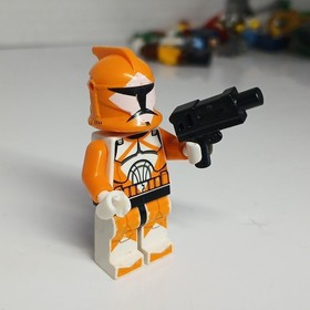 LEGO Star Wars Clone Wars Bomb Squad Trooper Minifigure (7913) sw0299