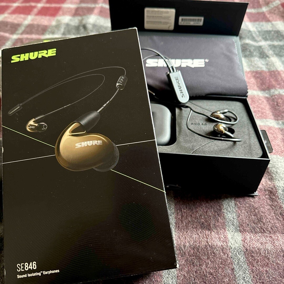SHURE SE846 ゴールド BT2 SHURE SE846 SE846-BNZ plus BT2-A High Performance Earphones