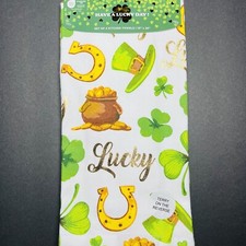 St. Patrick  s Day 2 Pack Kitchen Hand Towels Clovers Green Irish Pot Gold Lucky