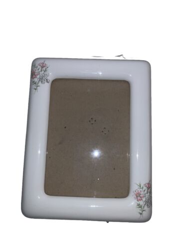 Vintage 1980’s Ceramic Picture Frame Pink White Florals Cottage Granny Core - Picture 2 of 16