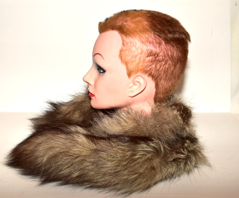 Bufanda mullida de piel de zorro plateado con divisor central de cinta cuello ancho Foto 3 de 4