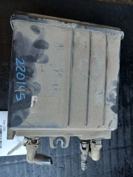 Bote de vapor de combustible GMC Yukon 04-16 15109431 Foto 2 de 4