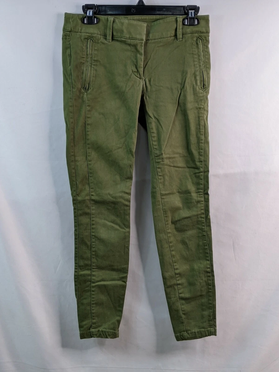 Ladies pants with clearance pockets
