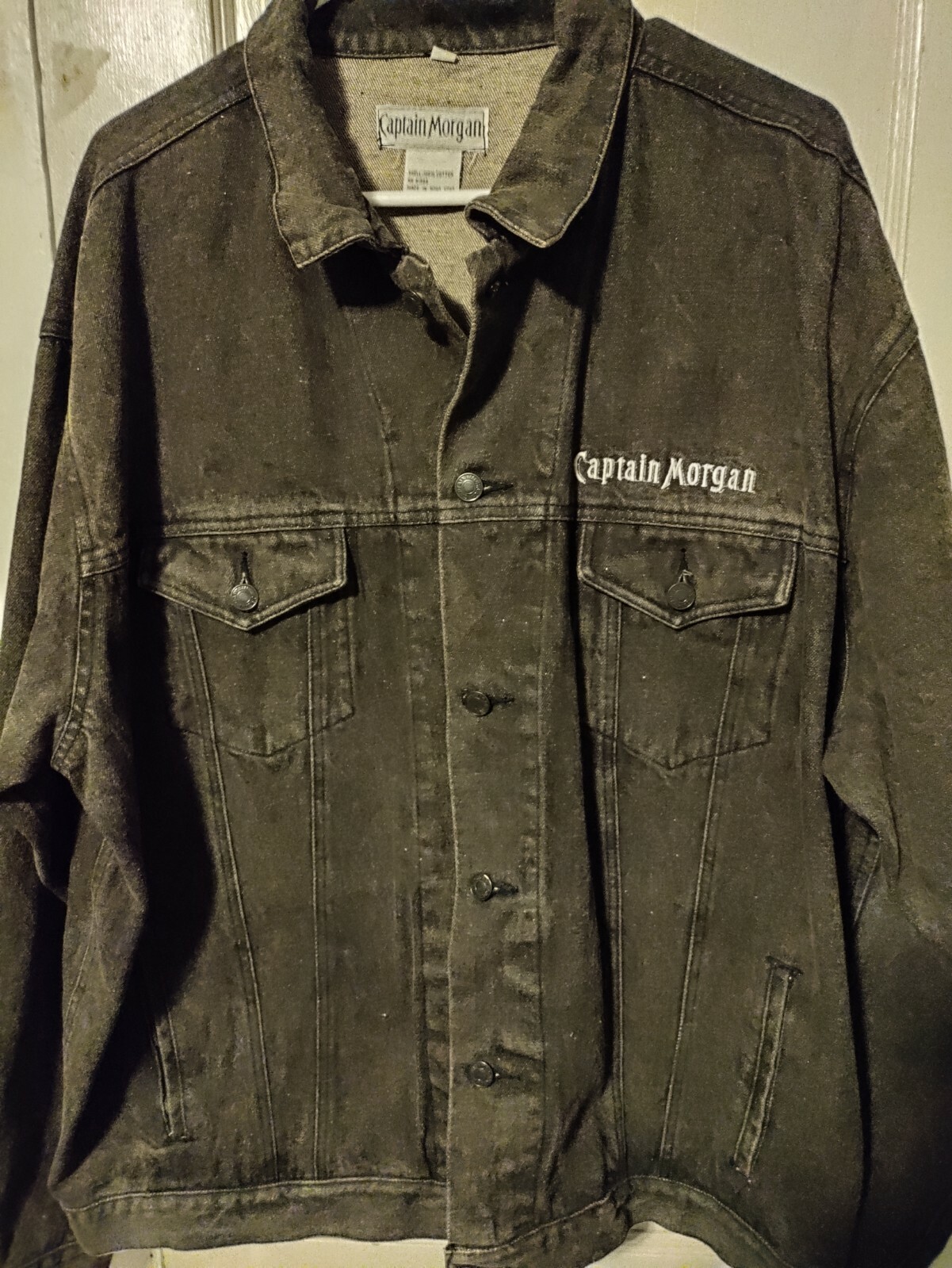 Captain Men's Vintage Black Denim Jacket Size … Gem