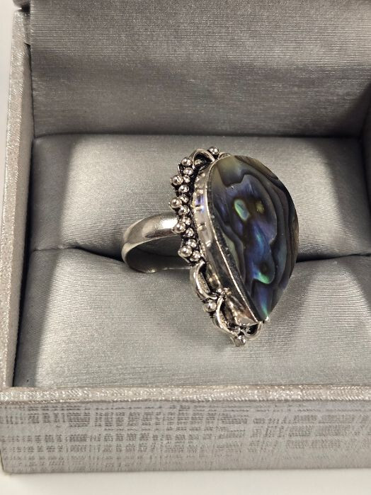 Sterling Silver Bold Statement Abalone Ring Size … - image 2