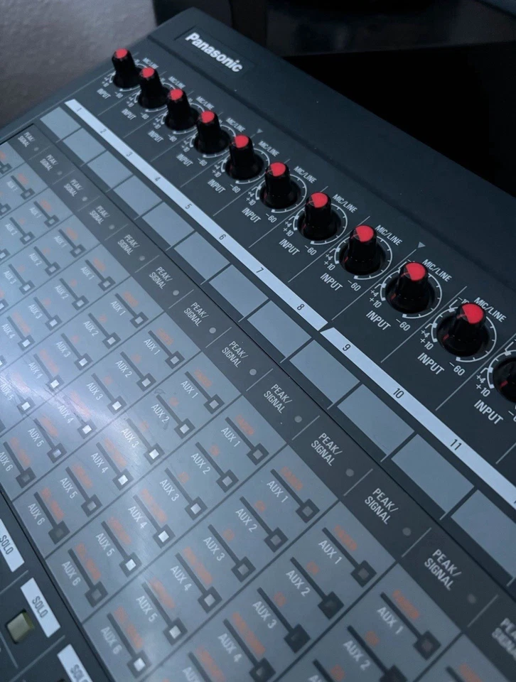 Ramsa WR-DA7 32 Kanal digital Mischpult mit 16 High End Preamps, 2 Adat Cards - Bild 4 von 4