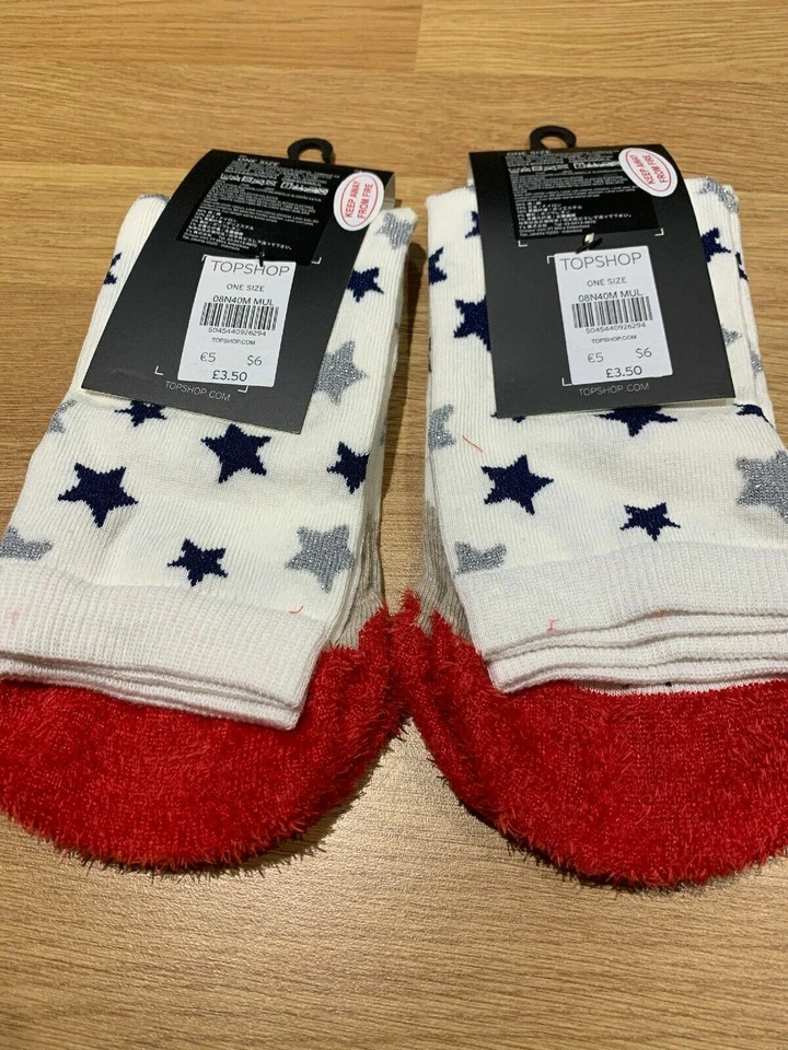 Christmas Topshop Socks 2 Pairs-Reindeer Fluffy Red Toes BRAND NEW RRP £7 1 size - Image 2 of 4