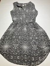 GAP grey white fit & flare POCKETS drawstring waist sleeveless button down Vneck