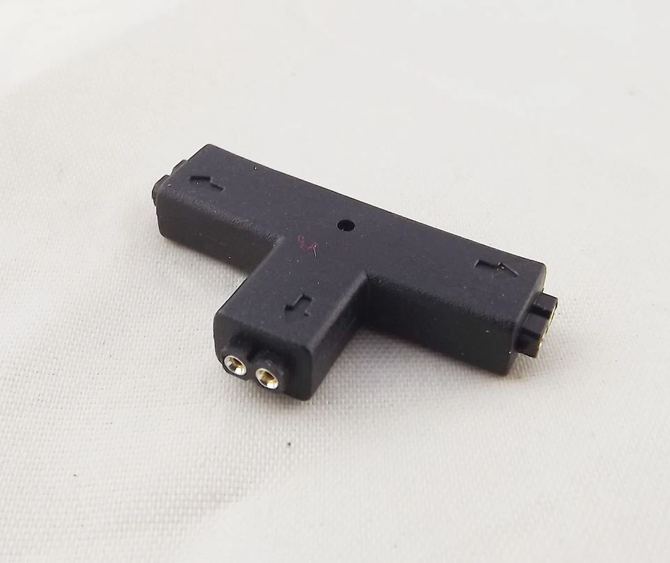 Connector Female 2 Pin 3 way T Shape Led Flexible Strip Light 3528 Adapter Black - Image 4 of 4