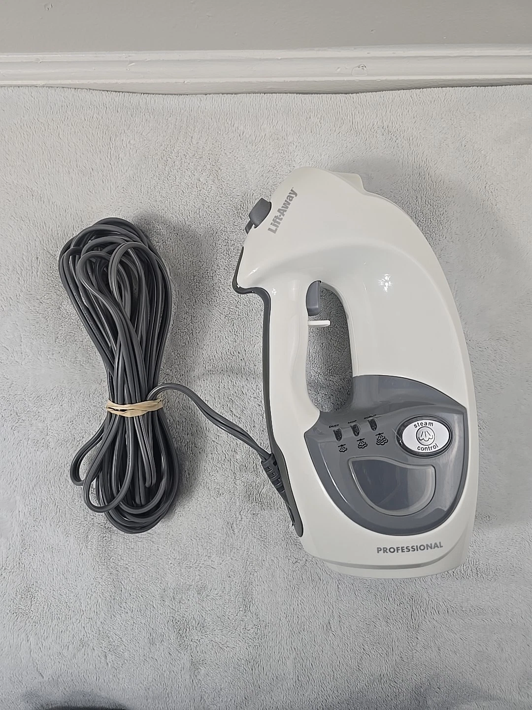 Shark Lift-Away Professional Steam Pocket Mop S3972BRN Steamer Tank Only - works