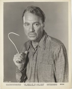 Gary Cooper Original 8x10 Photo Wreck of the Mary Deare 1959 holding hook