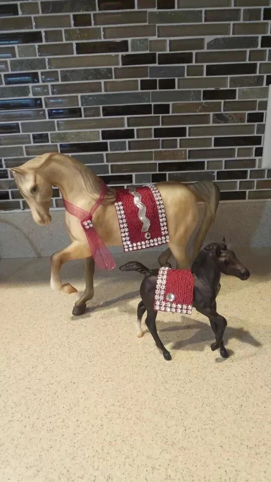 Disfraz de caballo árabe hecho a mano para dama Roxanna y potro andaluz - SIN CABALLOS