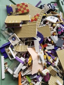 LEGO FRIENDS: Heartlake Grand Hotel (41101)