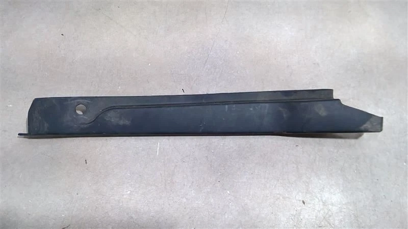 Chevrolet Sonic 2018-2020 compartimento mira protector con retenedor 95022358 Foto 2 de 4