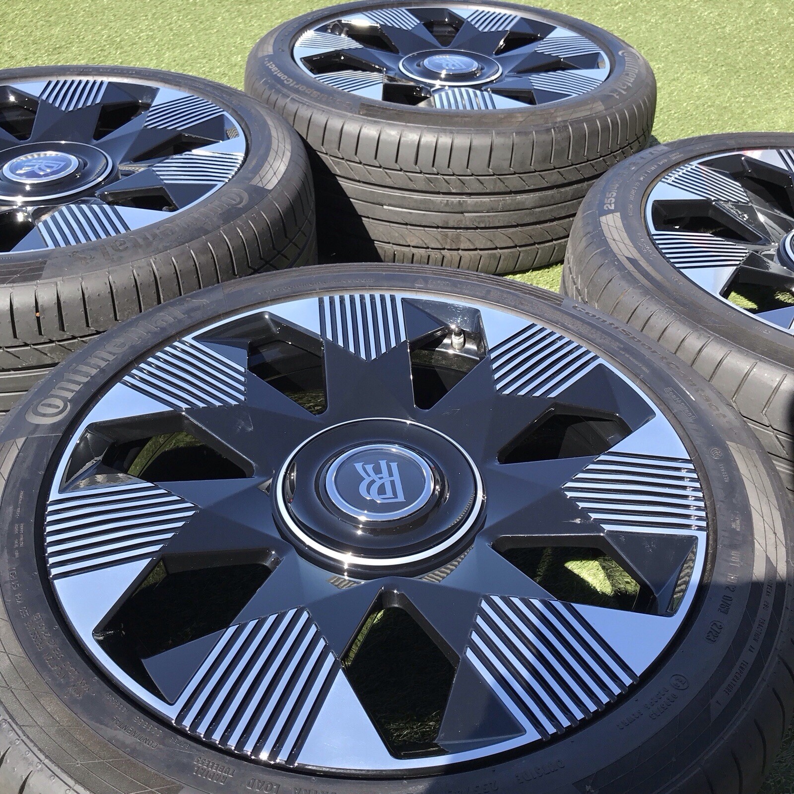 22 PHANTOM ROLLS ROYCE RIMS TIRES TPMS NEW SET 4 GENUINE 2025 036423 01293 93074