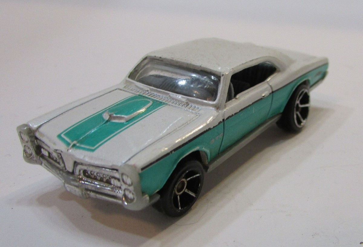 Vintage 1996 Hot Wheels Faster Than Ever 1967 Pontiac GTO 1:64