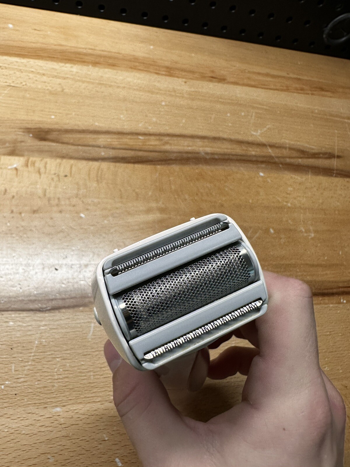 (H) Panasonic ES2207P Wet/Dry 3-Blade Shaver with Pop-Up Trimmer - No Charger