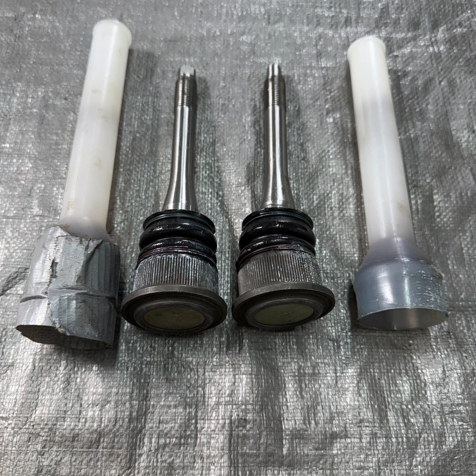 JUEGO RÓTULA BRAZO CONTROL INFERIOR DELANTERO INTERIOR BMW E30 325iX iX AWD NLA NUEVO Foto 2 de 3