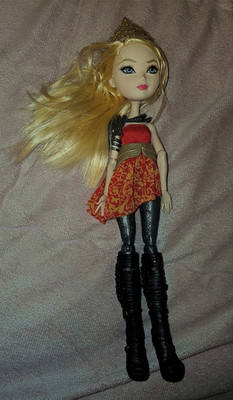 Ever After High Apple White Doll