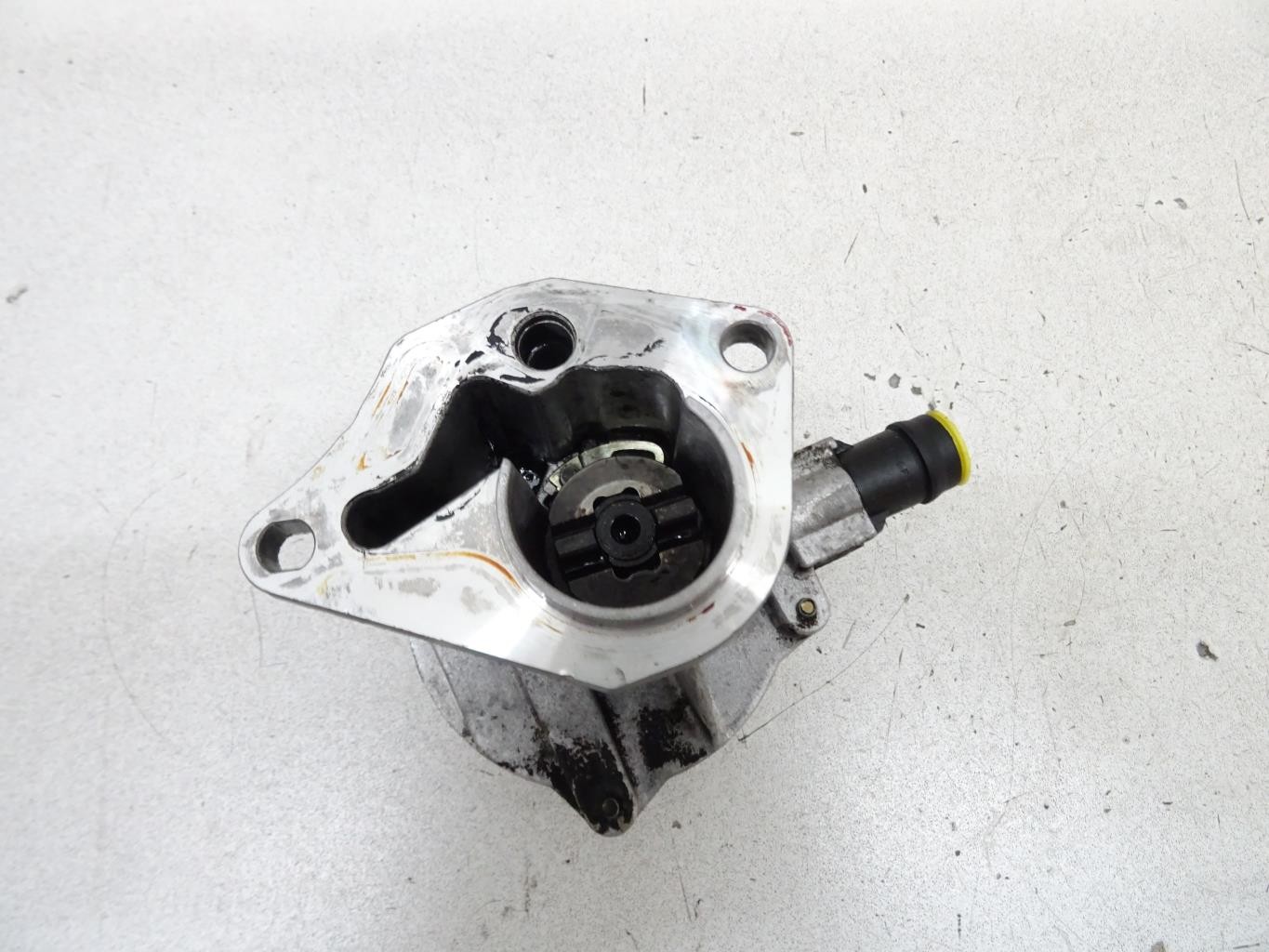 VACUUM PUMP Renault Kangoo Express (FC) Van 1.5 dCi 80 (K9K-702) 146502217R thumbnail 4