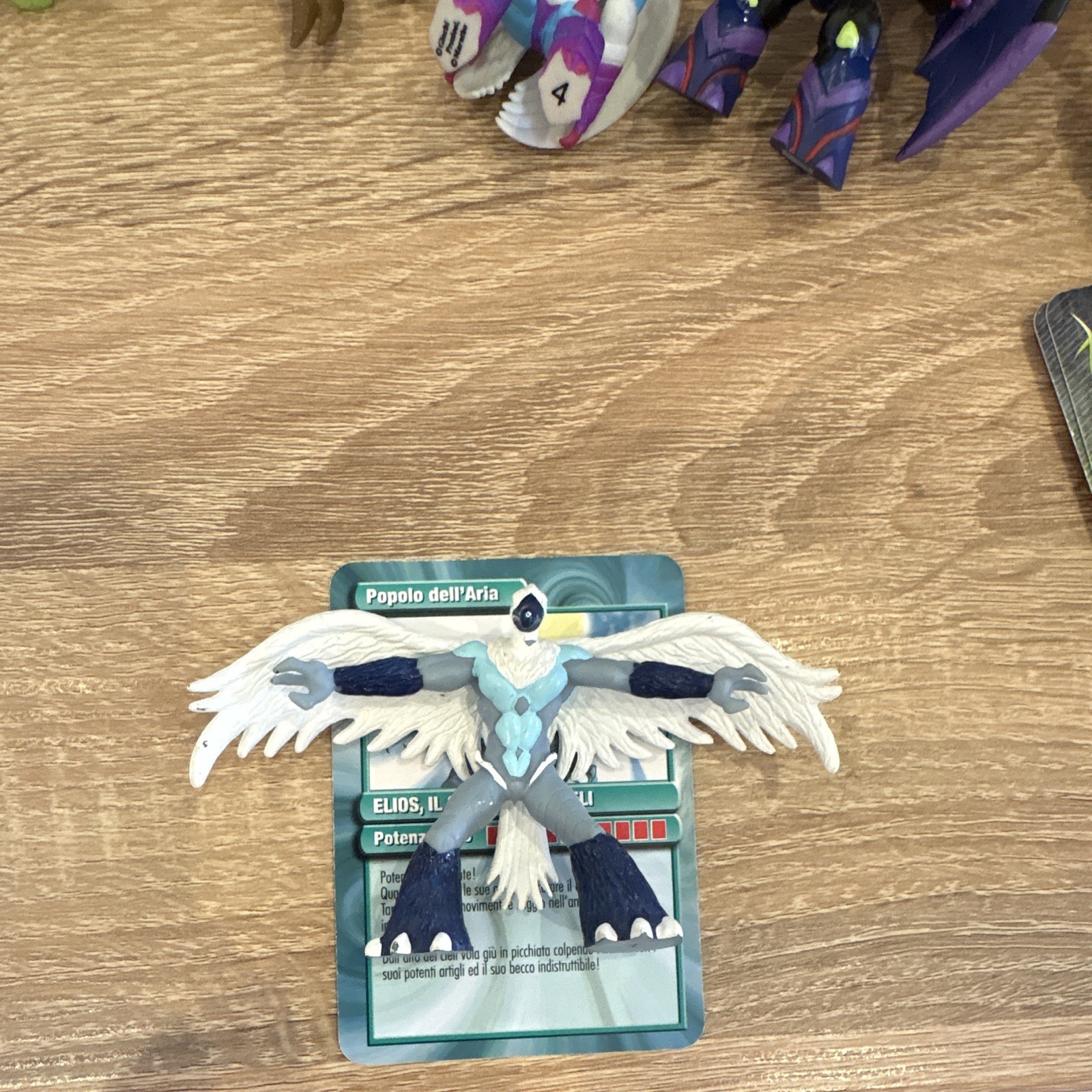 Giochi Preziosi Gormiti Elios il Signore dei Cieli action figure con carta