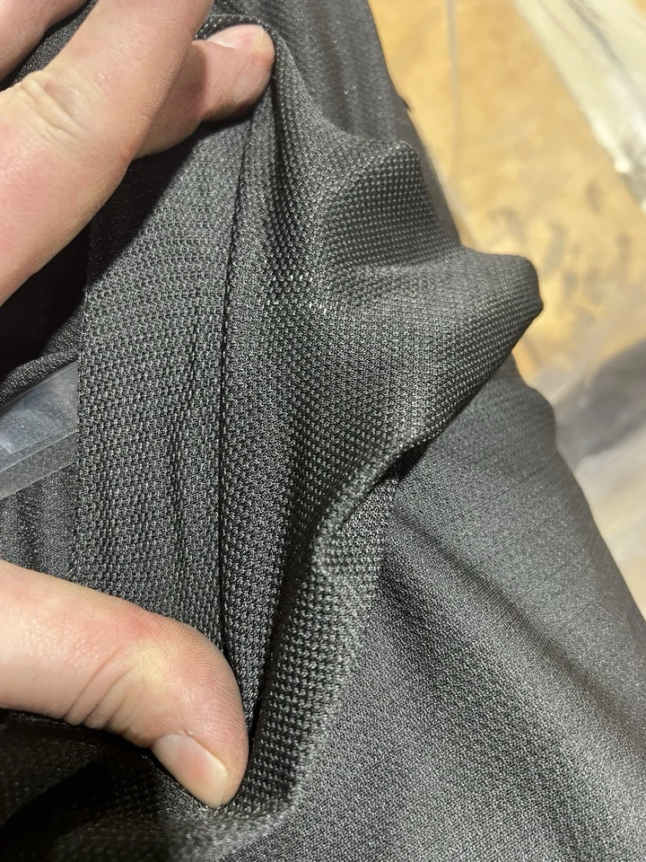 Rede de bolso preta de malha esportiva por jarda, 60” de largura FEITA NOS EUA R7024 - Imagem 2 de 4