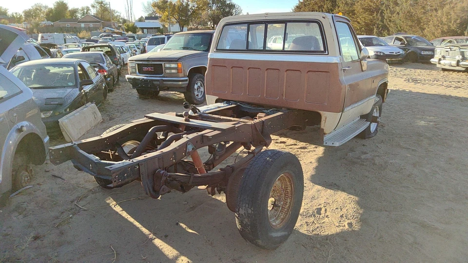 1980-1988 Chevy K30 Power Steering Gear Box With Pitman Arm Oem 4x4 26087059 - Image 3 of 4