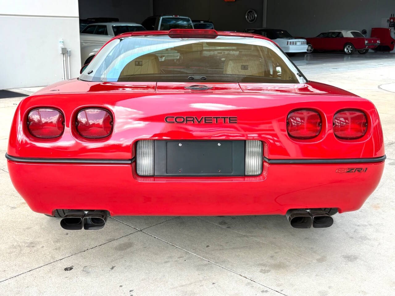 1990 Red Chevrolet Corvette   | C4 Corvette Photo 8