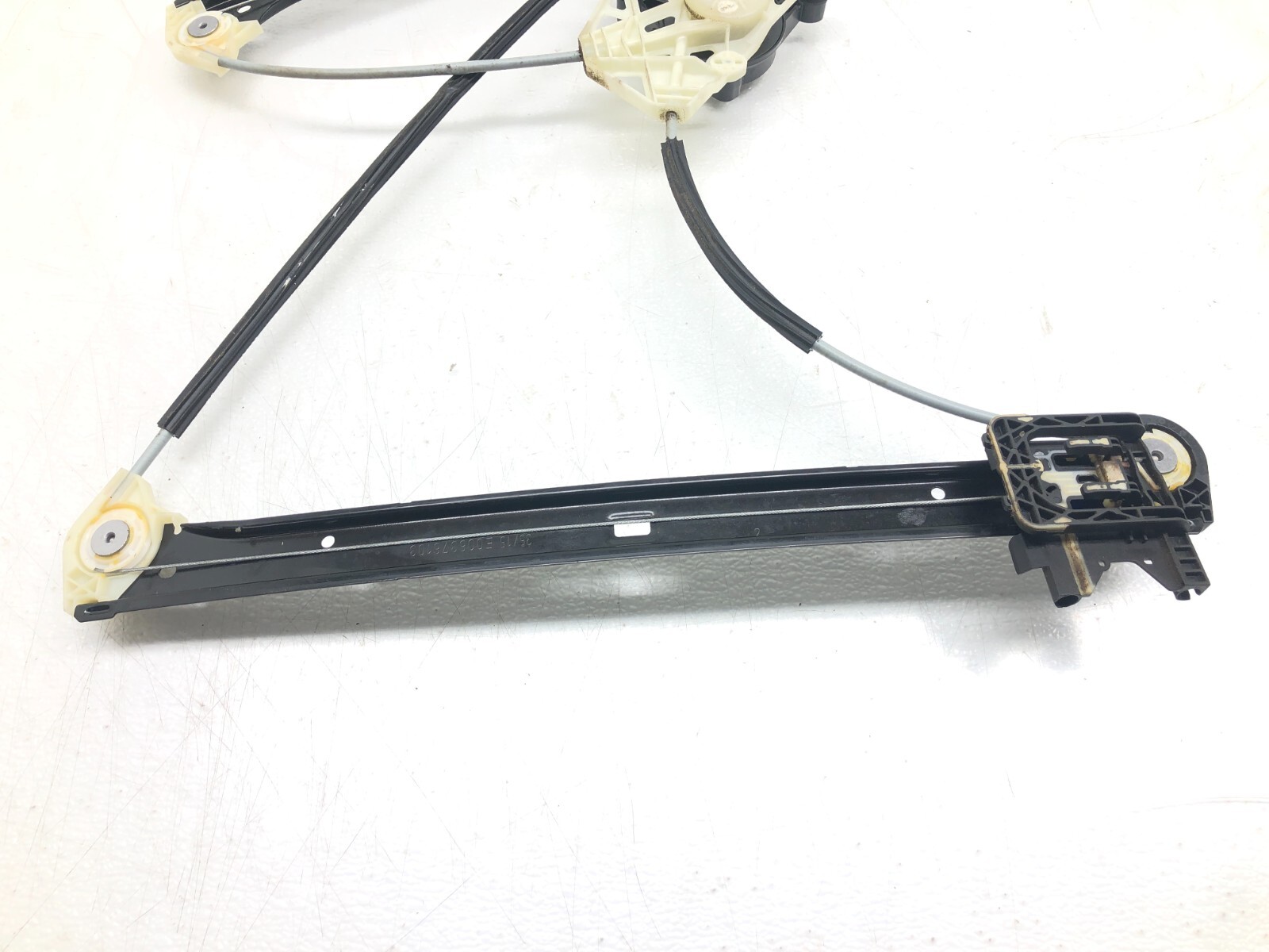 2017-2023 AUDI Q7 SQ7 RIGHT PASSENGER REAR DOOR WINDOW REGULATOR W/ MOTOR OEM.
