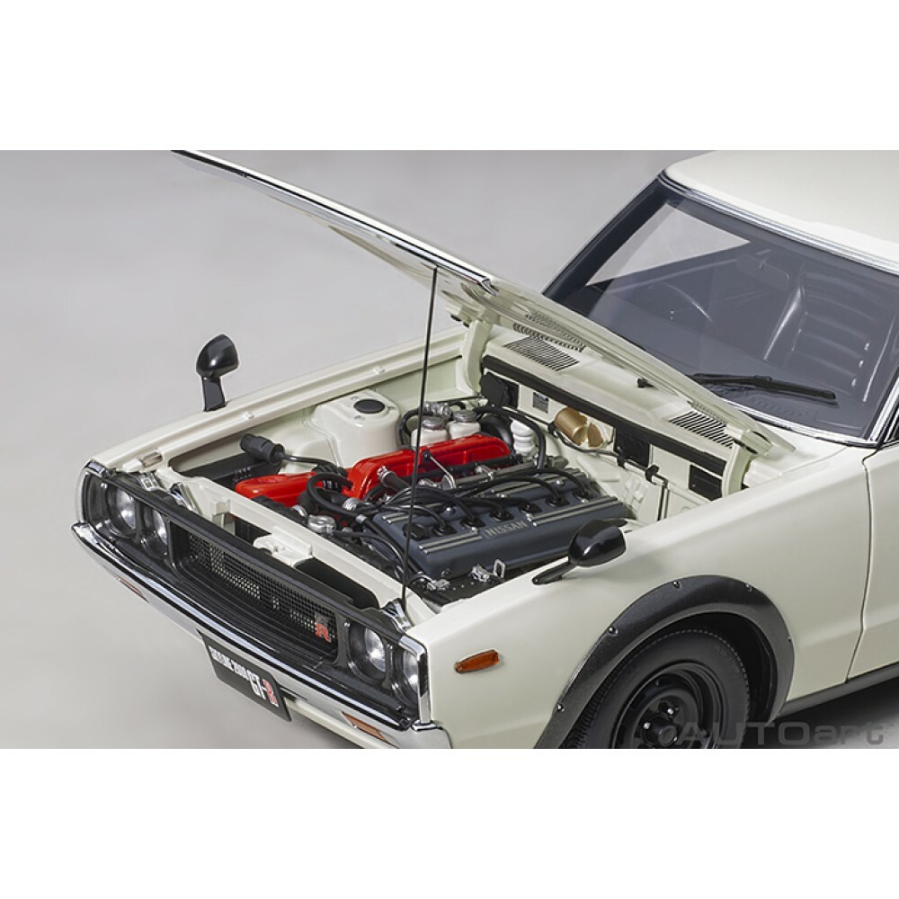 AUTOart 77472 NISSAN SKYLINE GT-R KPGC110 1/18 MODEL CAR WHITE | eBay