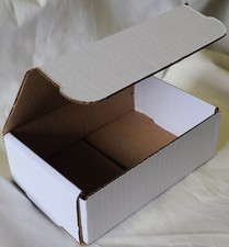 6 3/4" x 4 1/4" x 2 1/4" Corrugated Literature Mailers, White, Lot of 44