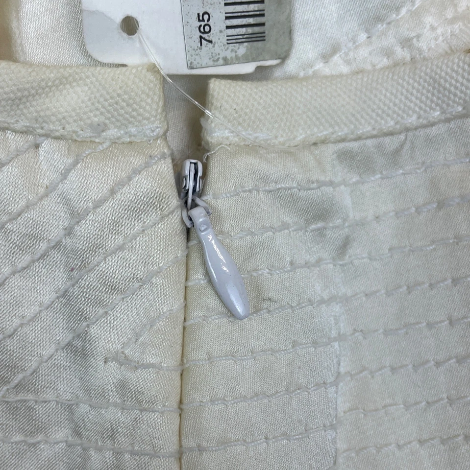 Falda para mujer Catherine Malandrino marfil con diseño acolchado talla 4 - Nueva Foto 4 de 4