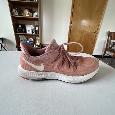 women's nike quest rust pink