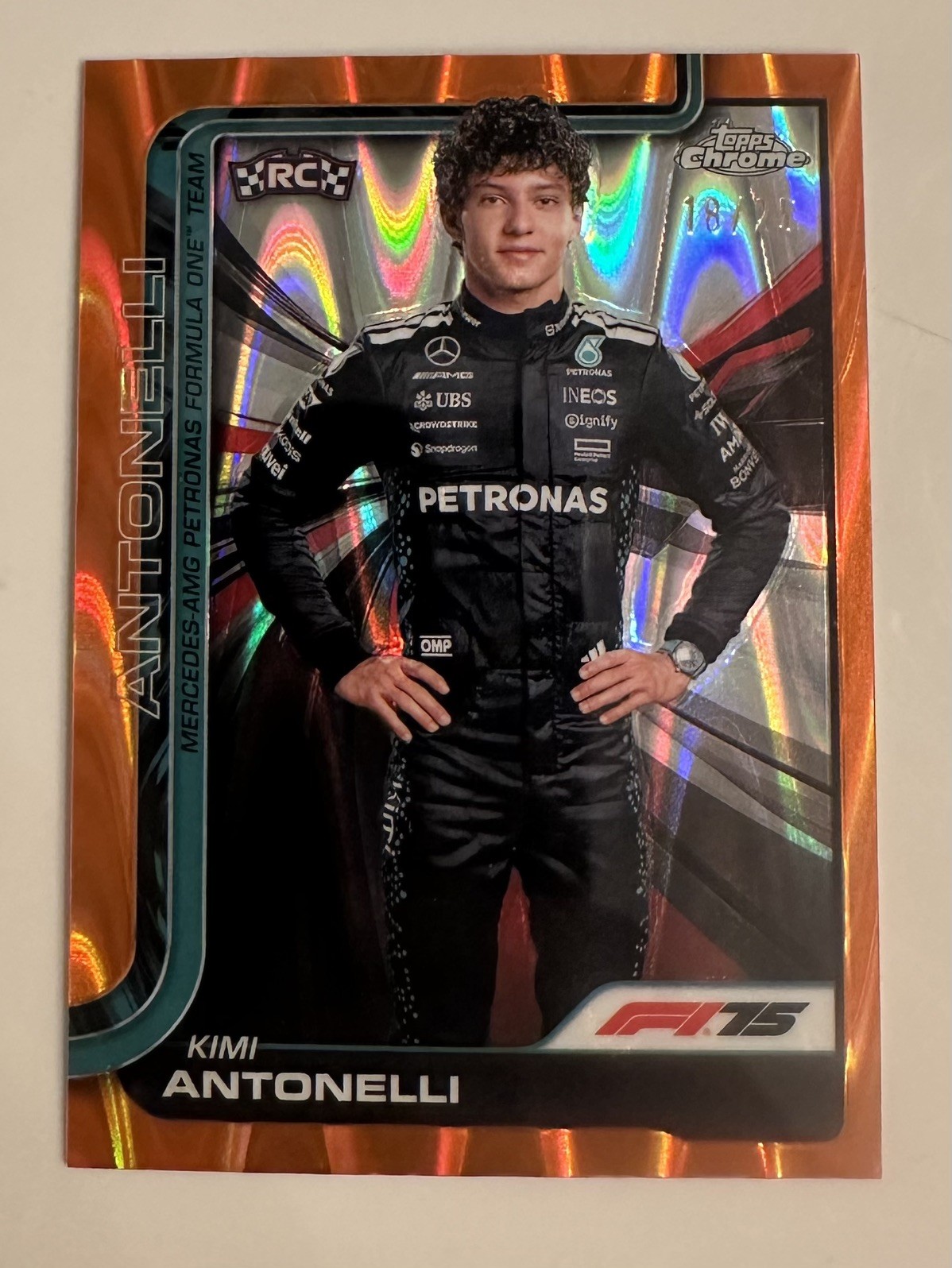 2025 Topps Chrome Formula 1 Kimi Antonelli #8 Orange Raywave /25