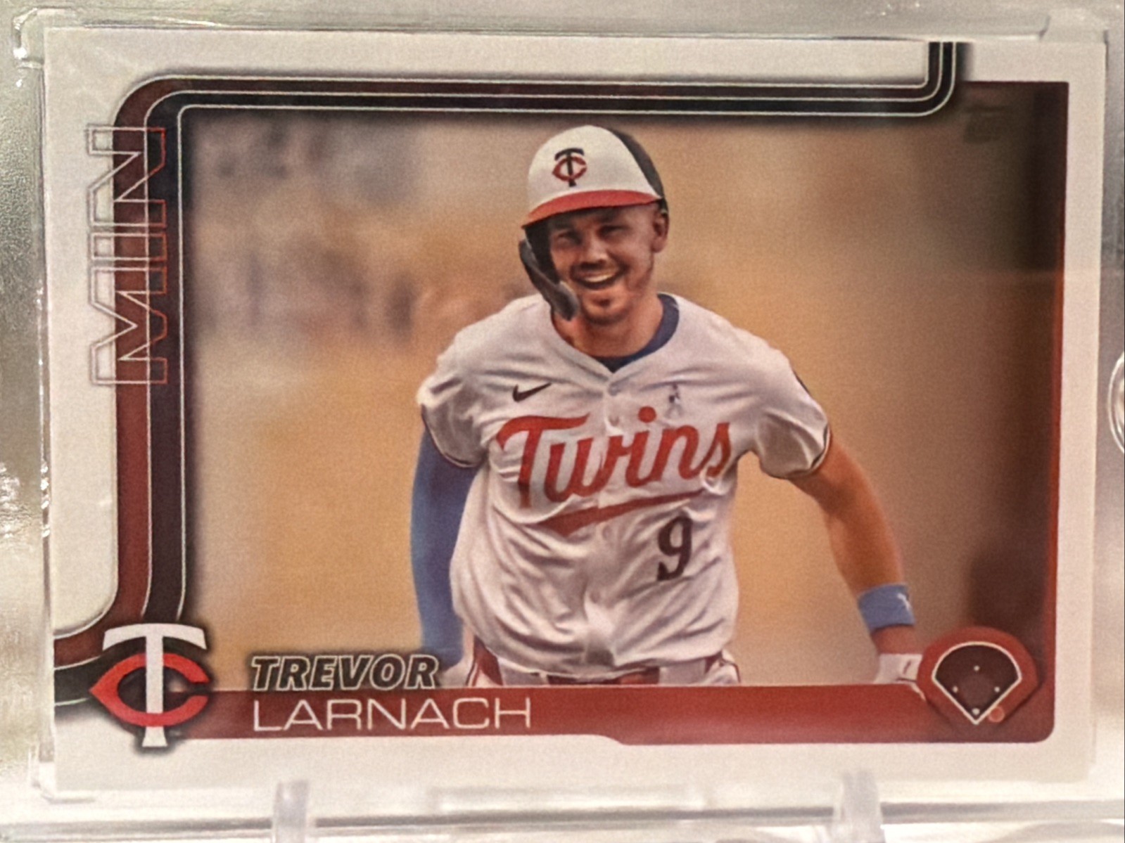 2025 Topps Series 1 - Trevor Larnach #279 Golden Mirror Image Variation SP