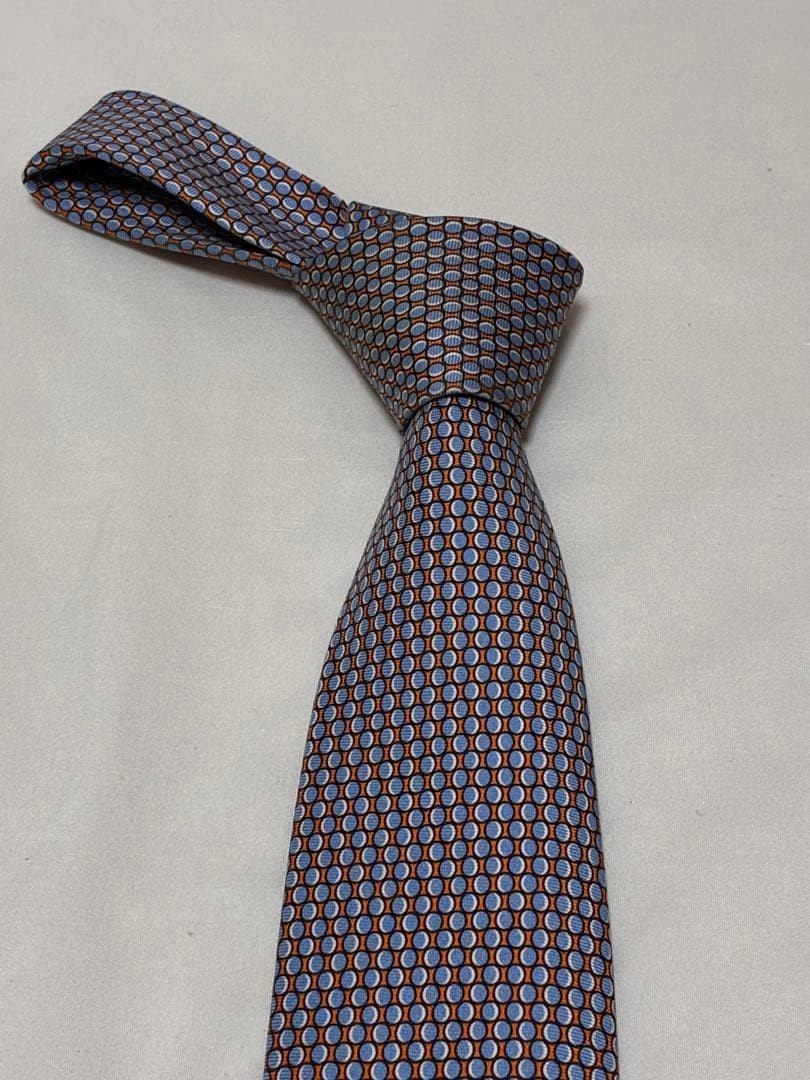 Excellent Condition HERMES  circular pattern tie - image 3