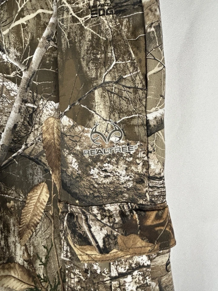 Realtree Camouflage Cargo Pants Boys Youth Size XL 14/16 - Image 2 of 4