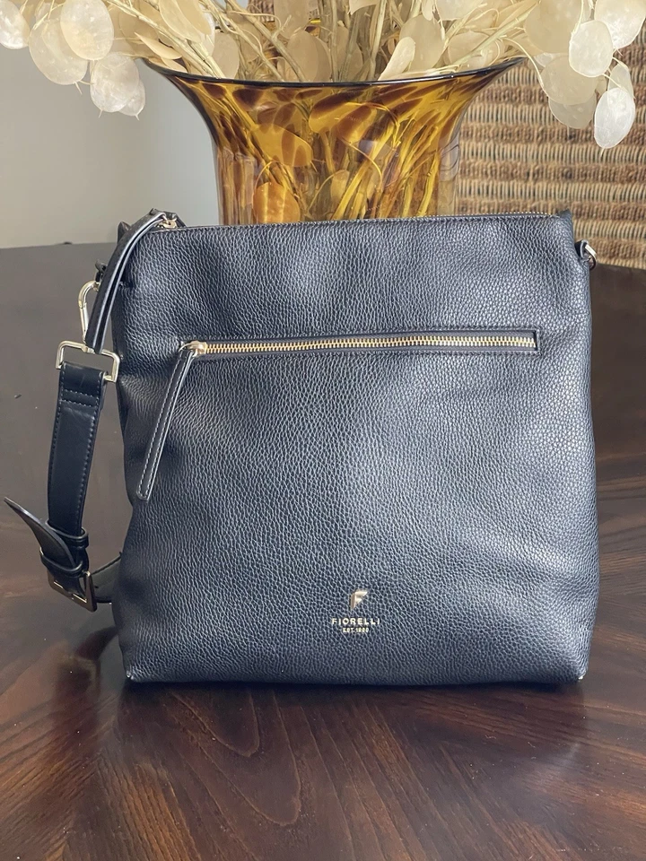 FIORELLI Bolso de Mano Negro Guijarro Bandolera y Correa para el Hombro Foto 4 de 4