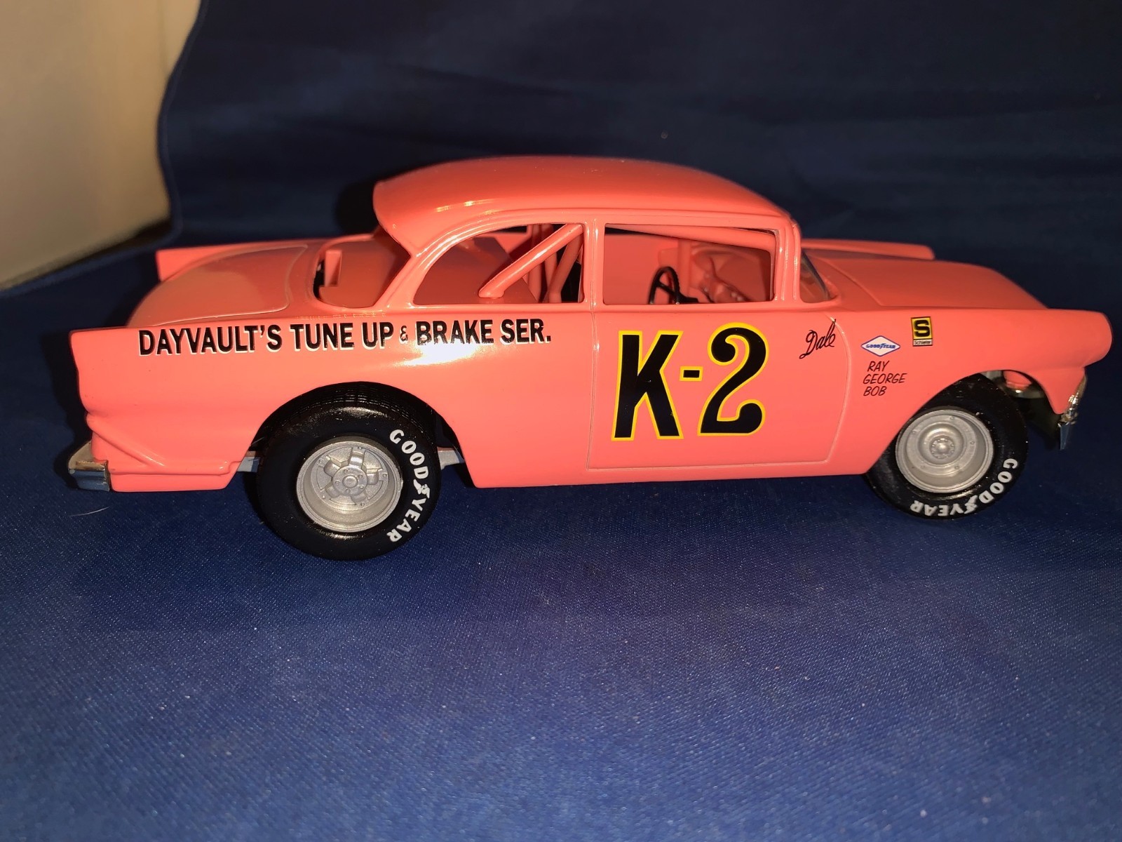 NASCAR DIECAST 1:24 DALE EARNHARDT K2 1956 FORD VICTORIA LE